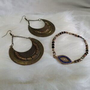 Tribal style. Vintage Bedouin style jewelry : earrings & bracelet